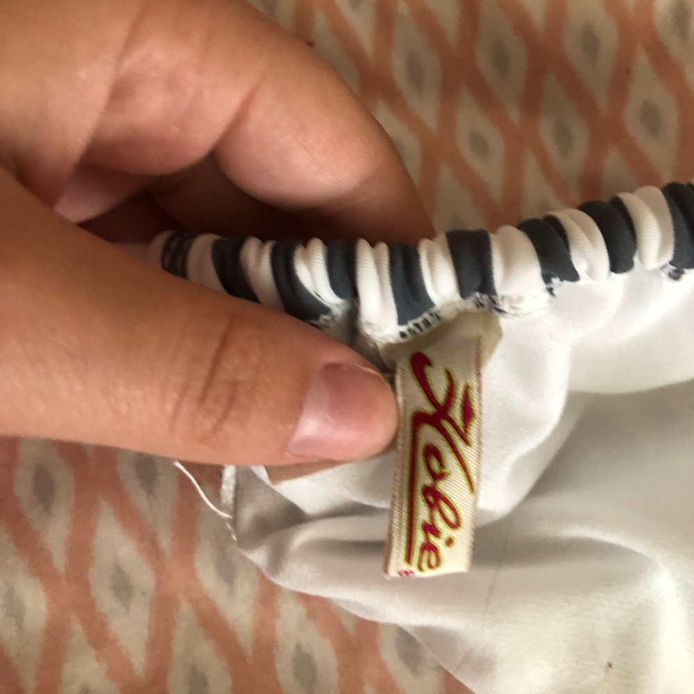Perfect condition bikini! - Picture 9 of 11